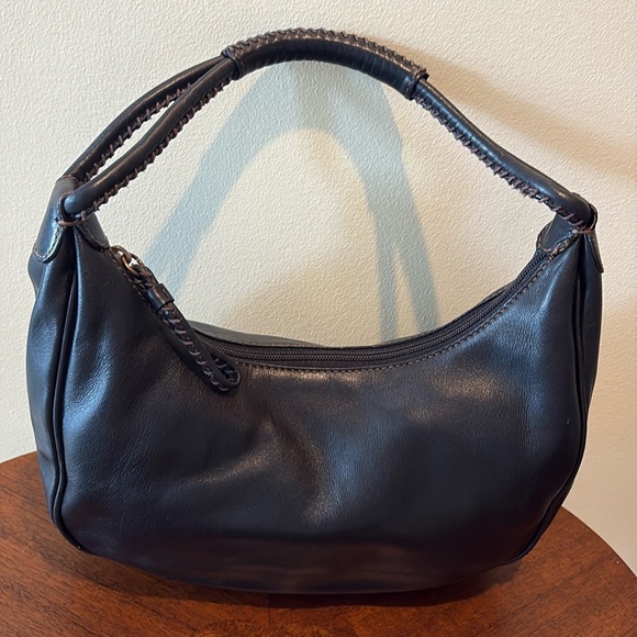 Cole Haan  shoulder bag  Satchel black smooth leather whip stitched handles&pull - Picture 1 of 17